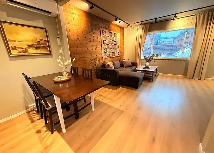 Live The History In Bergens Heart - Unique