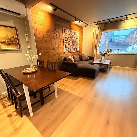 Live The History In Bergens Heart - Unique