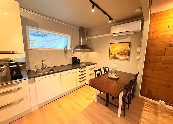 Live The History In Bergens Heart - Unique Vakantiehuis *